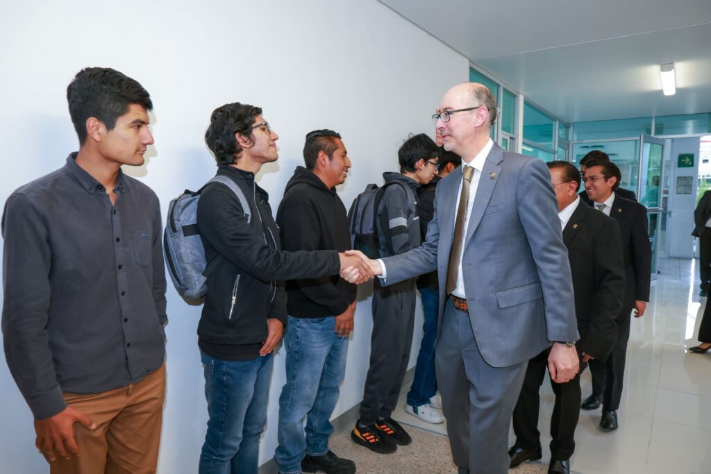 Refrenda UAEMéx el compromiso con la calidad académica Observador Edoméx